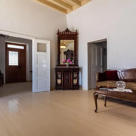 Vintage House بيت للعطل *