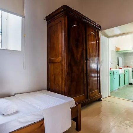 Vintage House *